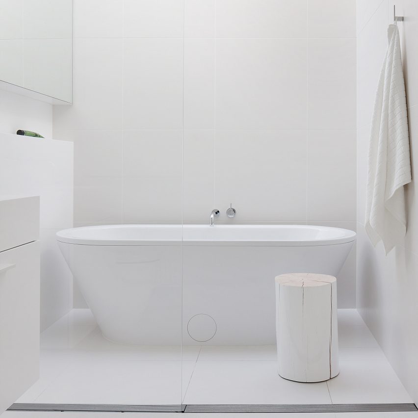 10 best minimalist bathrooms on Dezeen