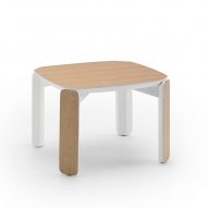 45 table system for Inyard by La Selva