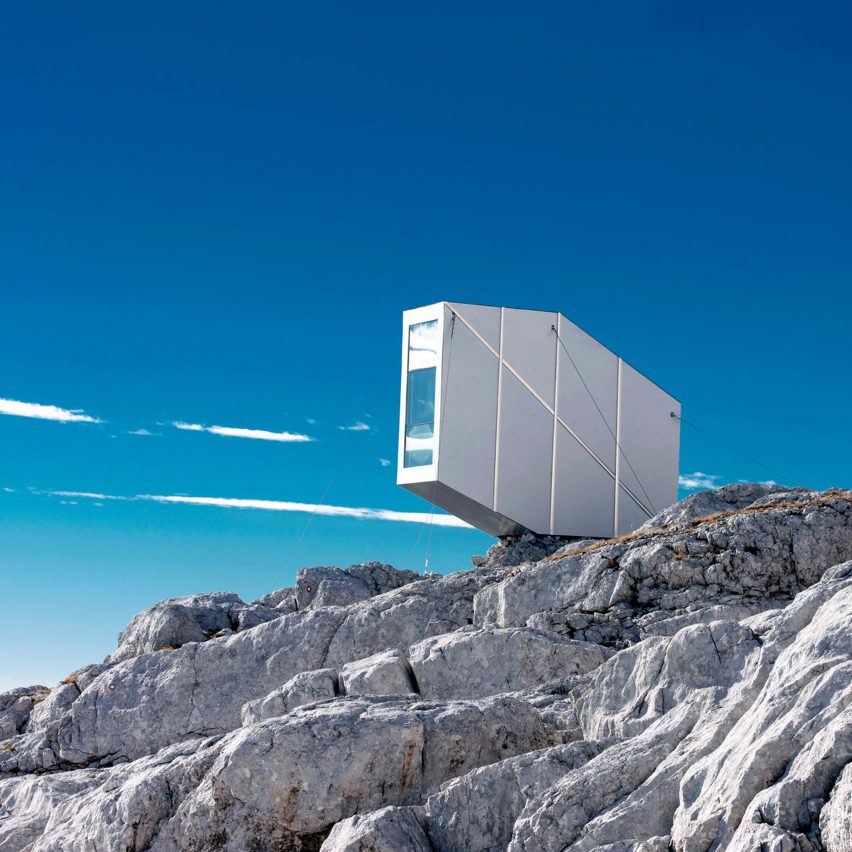 alpine-shelter-ofis-architecture-slovenia_dezeen_sqa