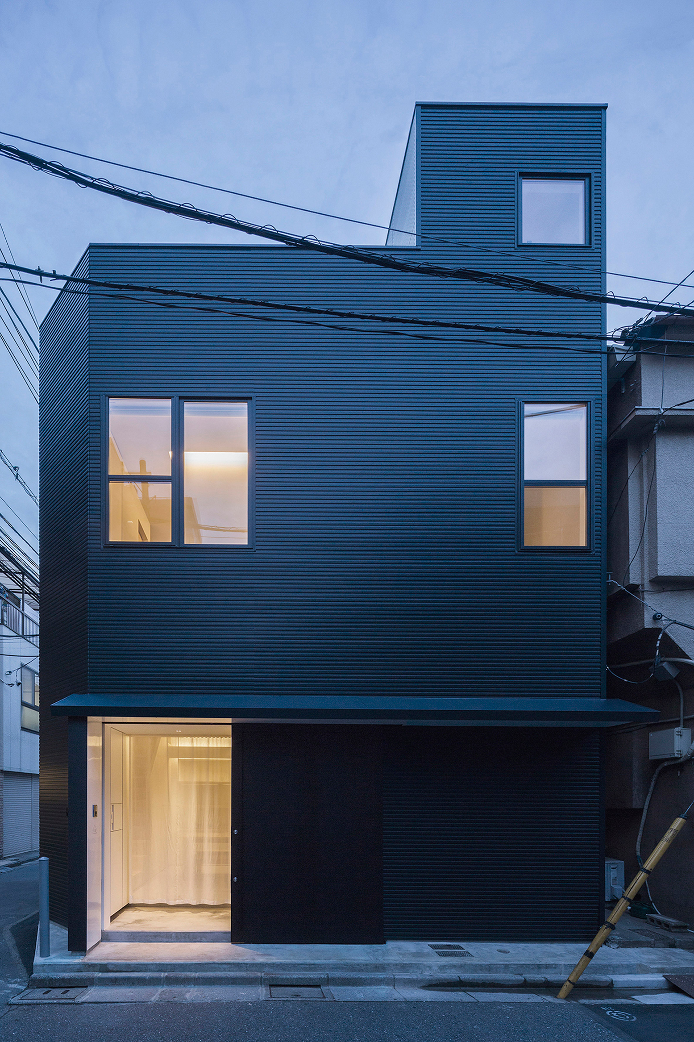 House-Is by Do Do