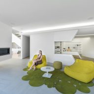 MU77 House by Arshia Architects