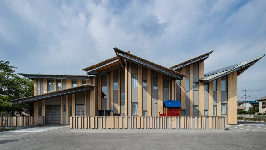 Aitoku kindergarten by Kengo Kuma