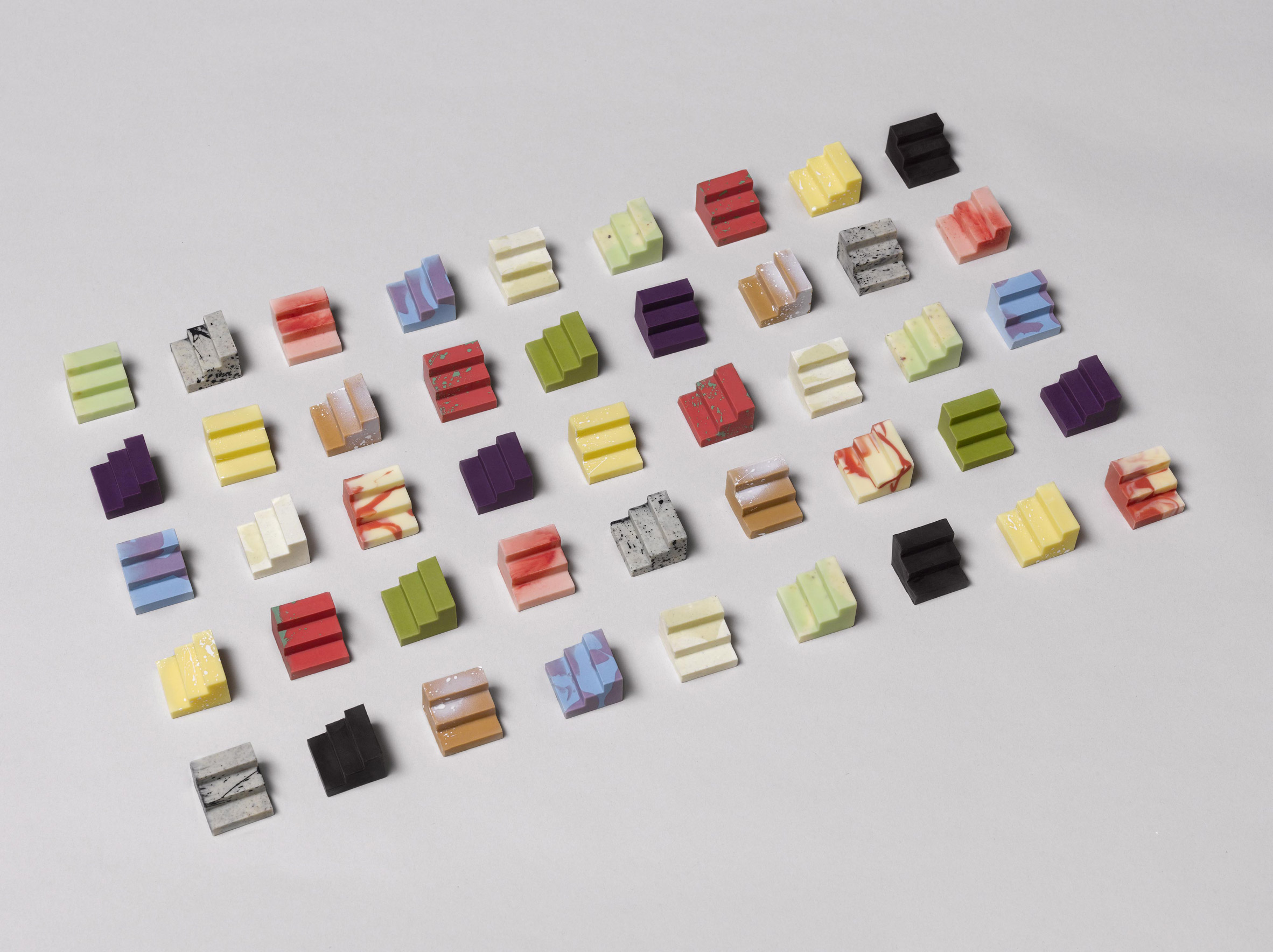 complements-chocolates-by-universal-favourite_dezeen_2364_col_1