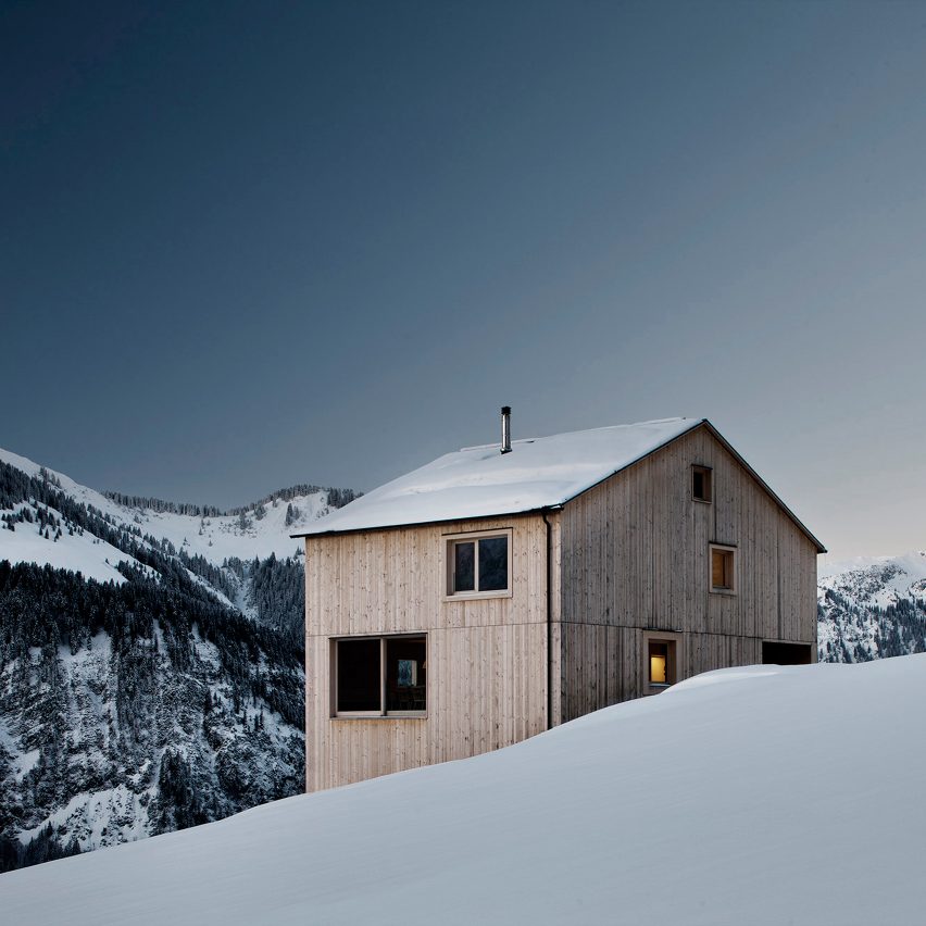 haus-fontanella-chalet-austria-bernardo-bader-architects-dezeen-pinterest-sq