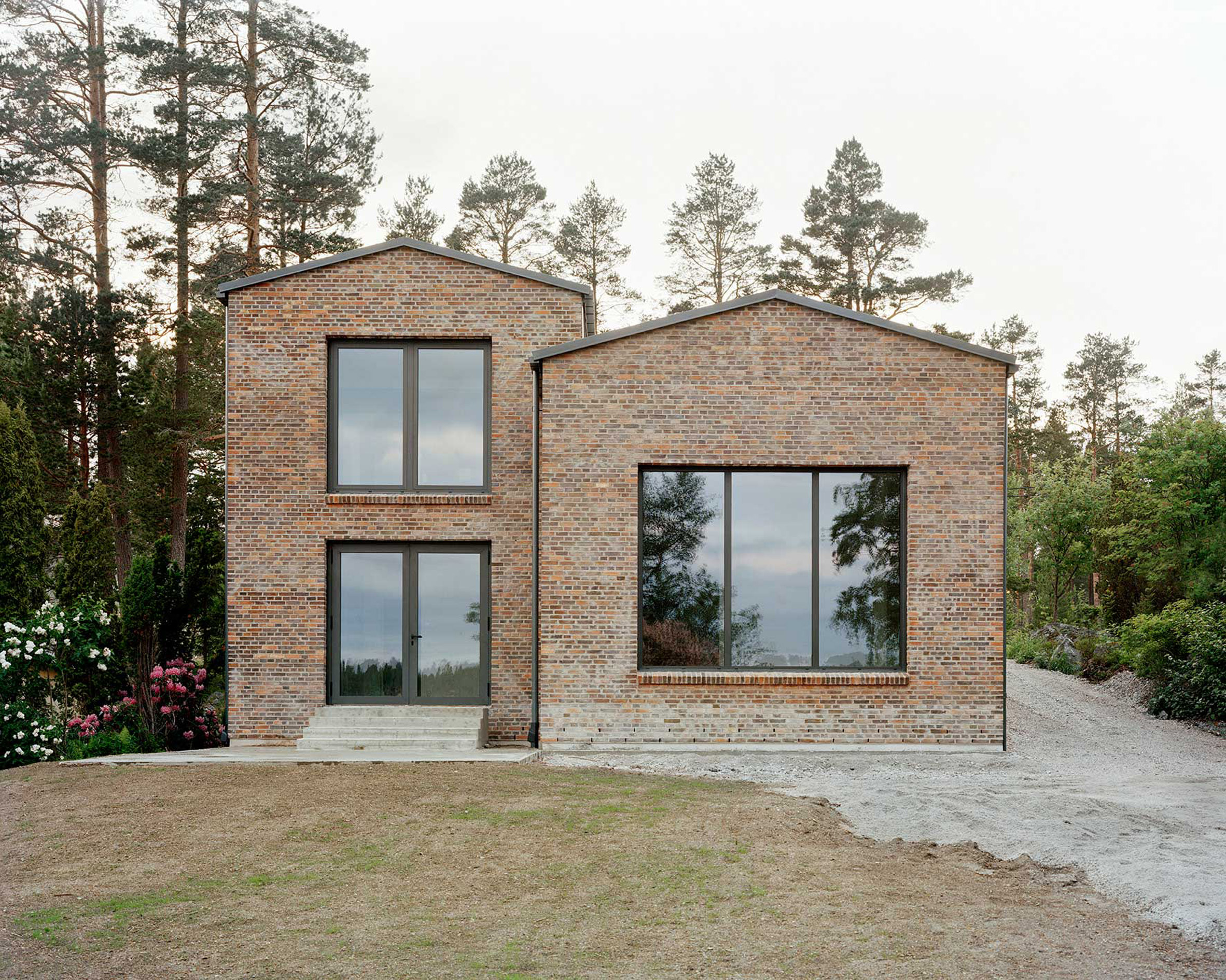 House Juniskär by Hermansson Hiller Lundberg Arkitekter
