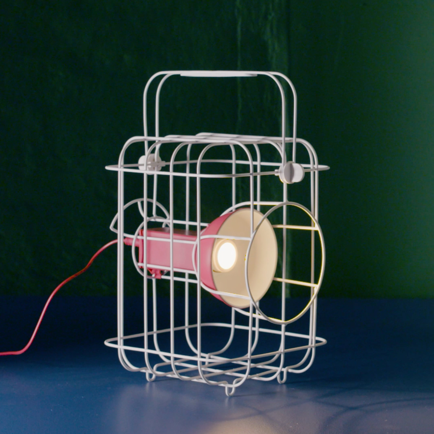 speelplaats Toeschouwer draad Matali Crasset models caged IKEA light on vintage railway lamps