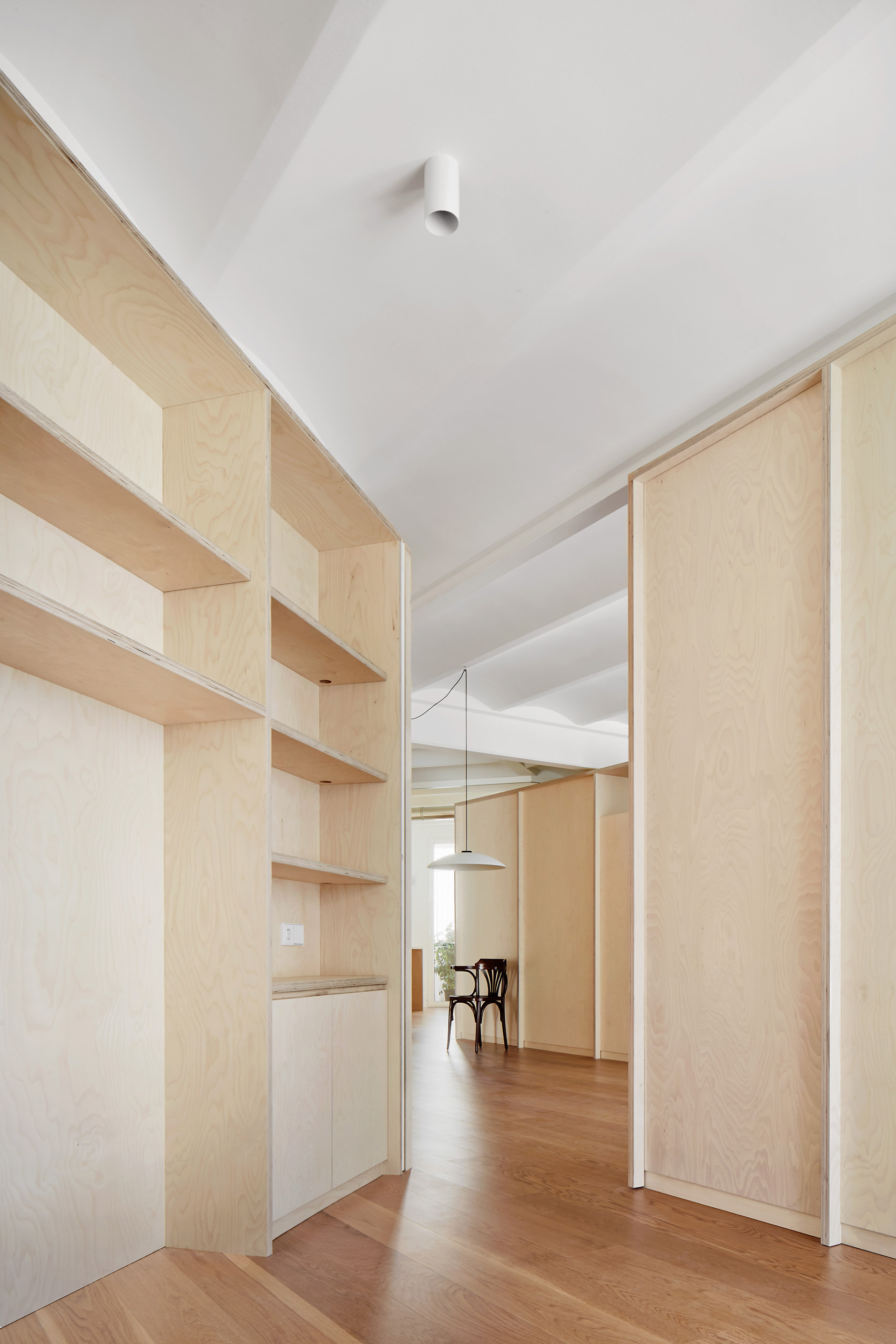 mitre-apartment-bajet-girame-architects-interior-apartment-residential_lr_dezeen_1704_col_18