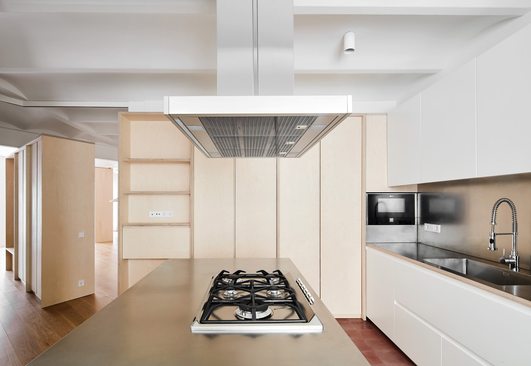 mitre-apartment-bajet-girame-architects-interior-apartment-residential_lr_dezeen_1704_col_8