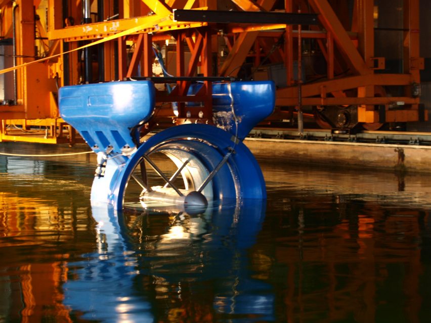 Smart Hydro Power's floating turbines