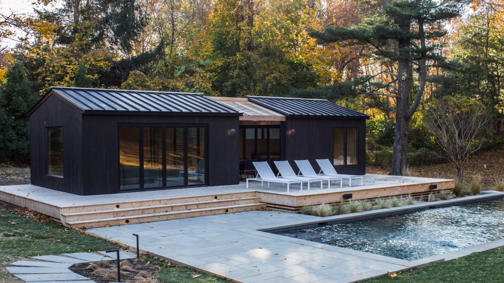 shelter-island-pool-house-general-assembly-residential-architecture-new-york-usa_dezeen_herob-1024x576.jpg