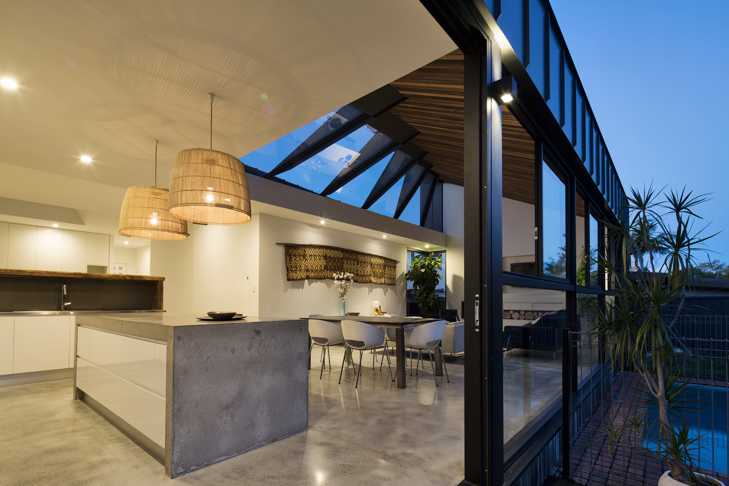 skylight-house-nick-bell-design-architecture-residential-australia_dezeen_2364_col_7