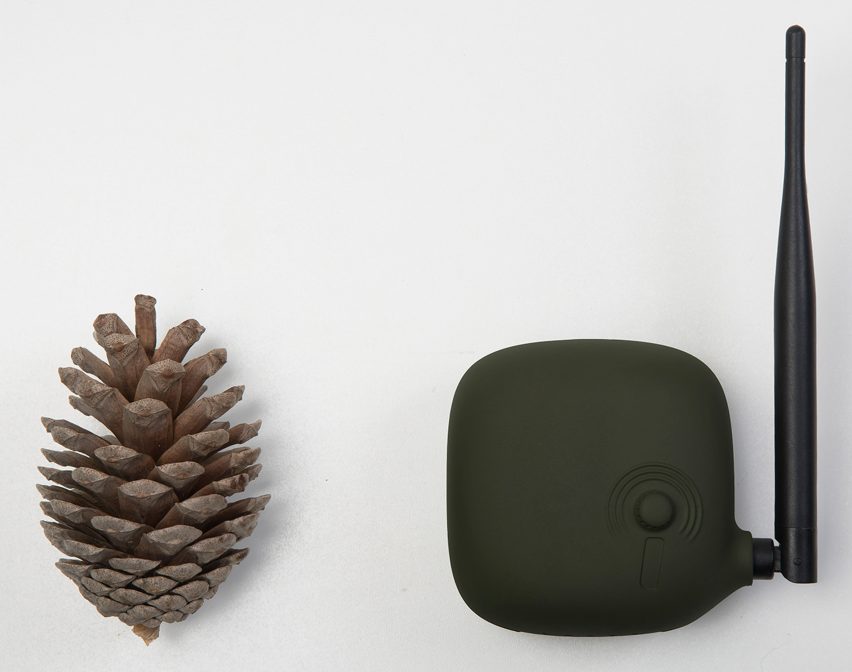 tool-of-defence-against-forest-fires-eg-studio-senticnel-design-products-technology_dezeen_2364_col_4