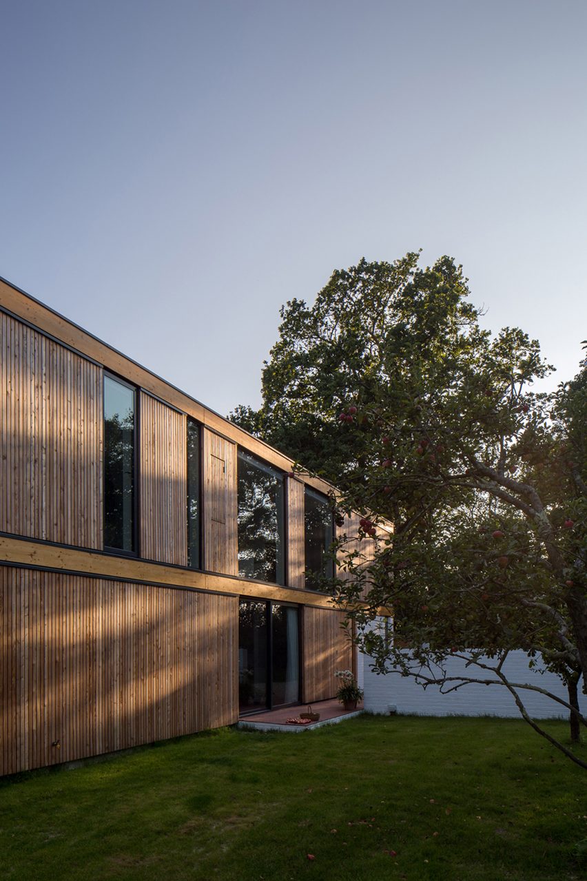 Woodpeckers by Strom Architects
