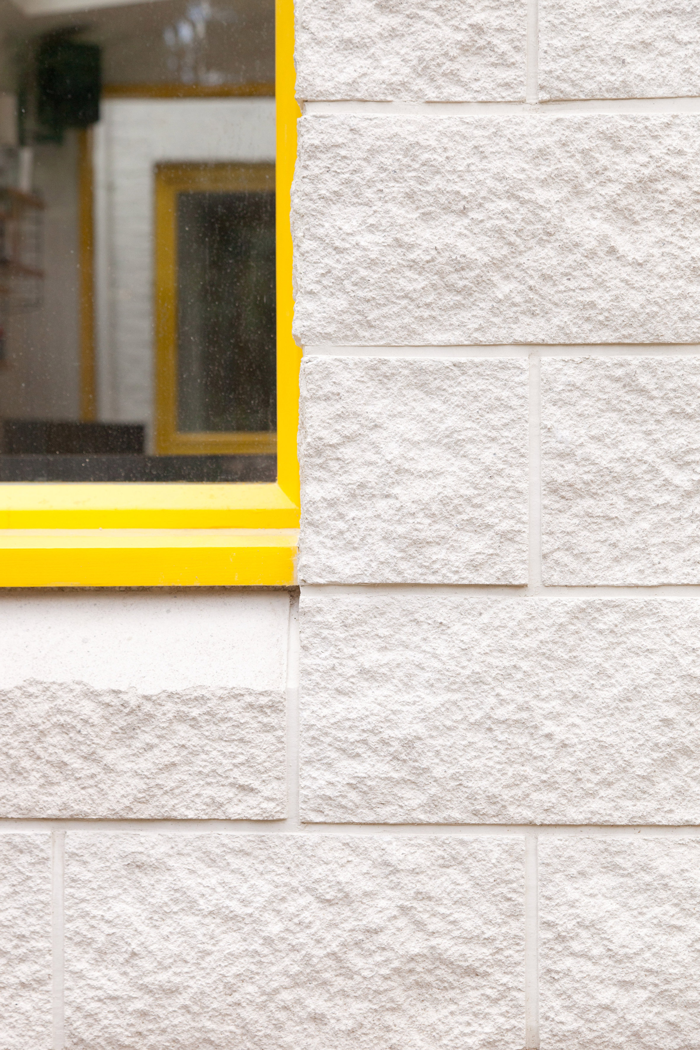 yellow-house-nimtim-architects-interior-london-extensions_dezeen_2364_col_16