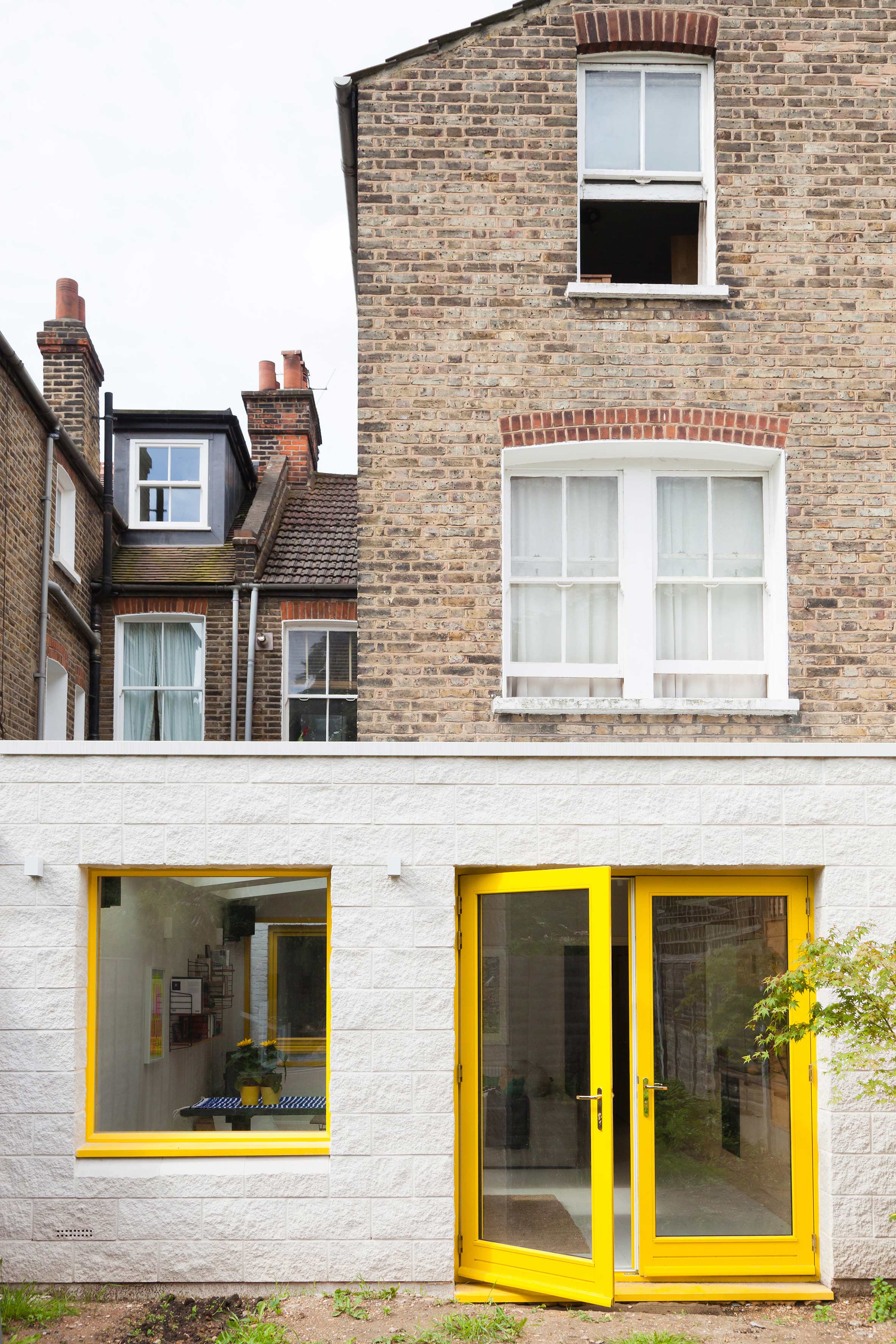 yellow-house-nimtim-architects-interior-london-extensions_dezeen_2364_col_17