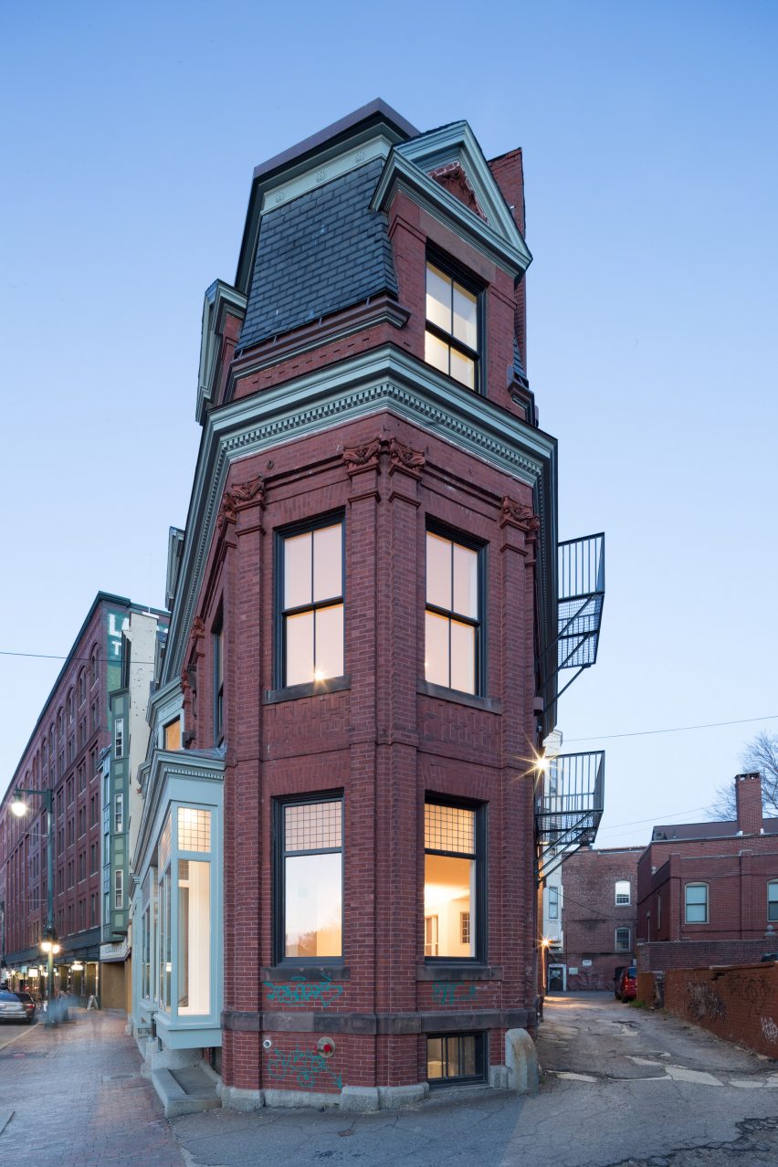 660 Congress Street by Present Architecture
