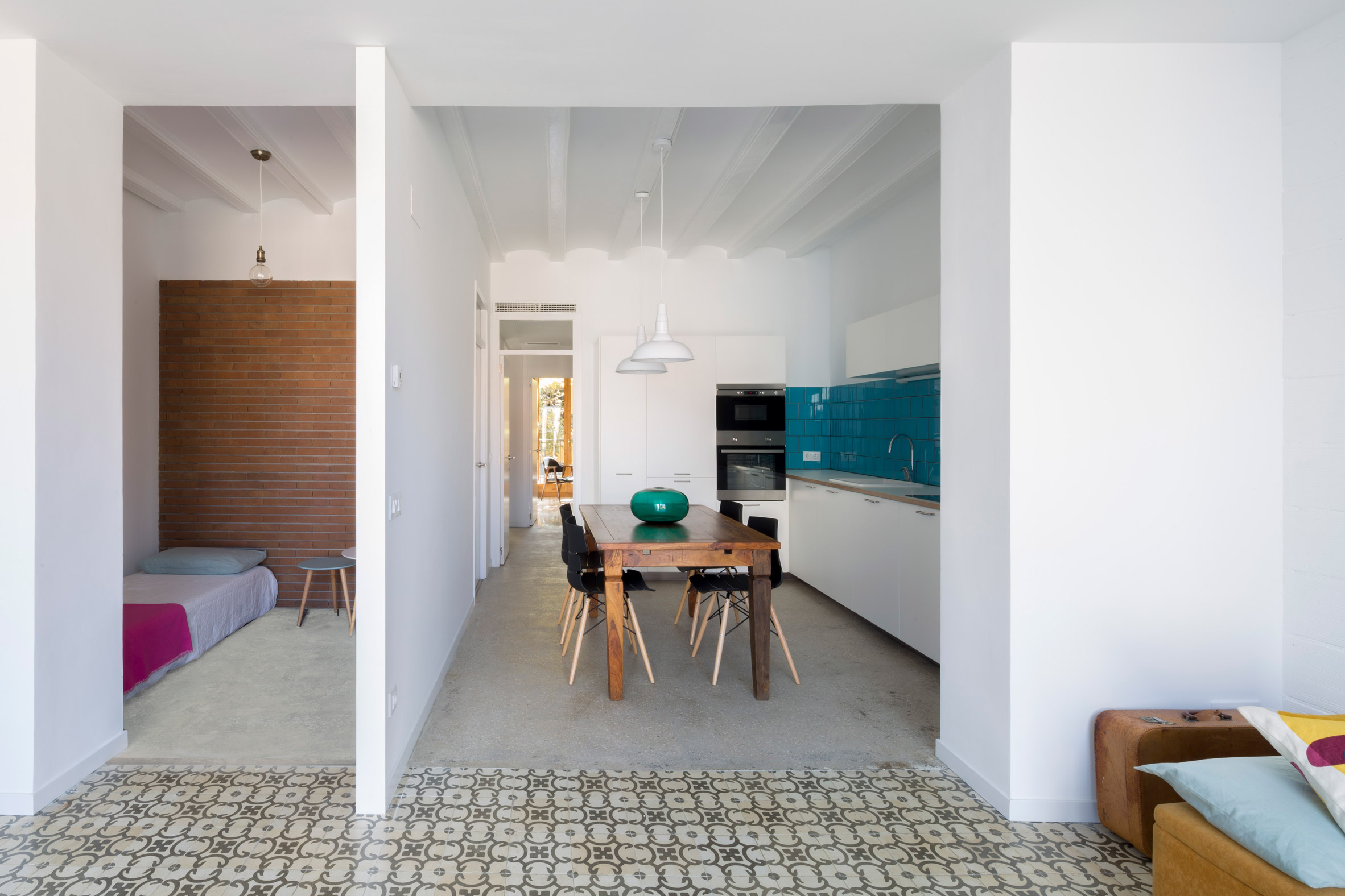 bed-and-blue-nook-architects-interiors-residential-barcelona-spain-spanish-houses-phase-one_dezeen_2364_col_2extra