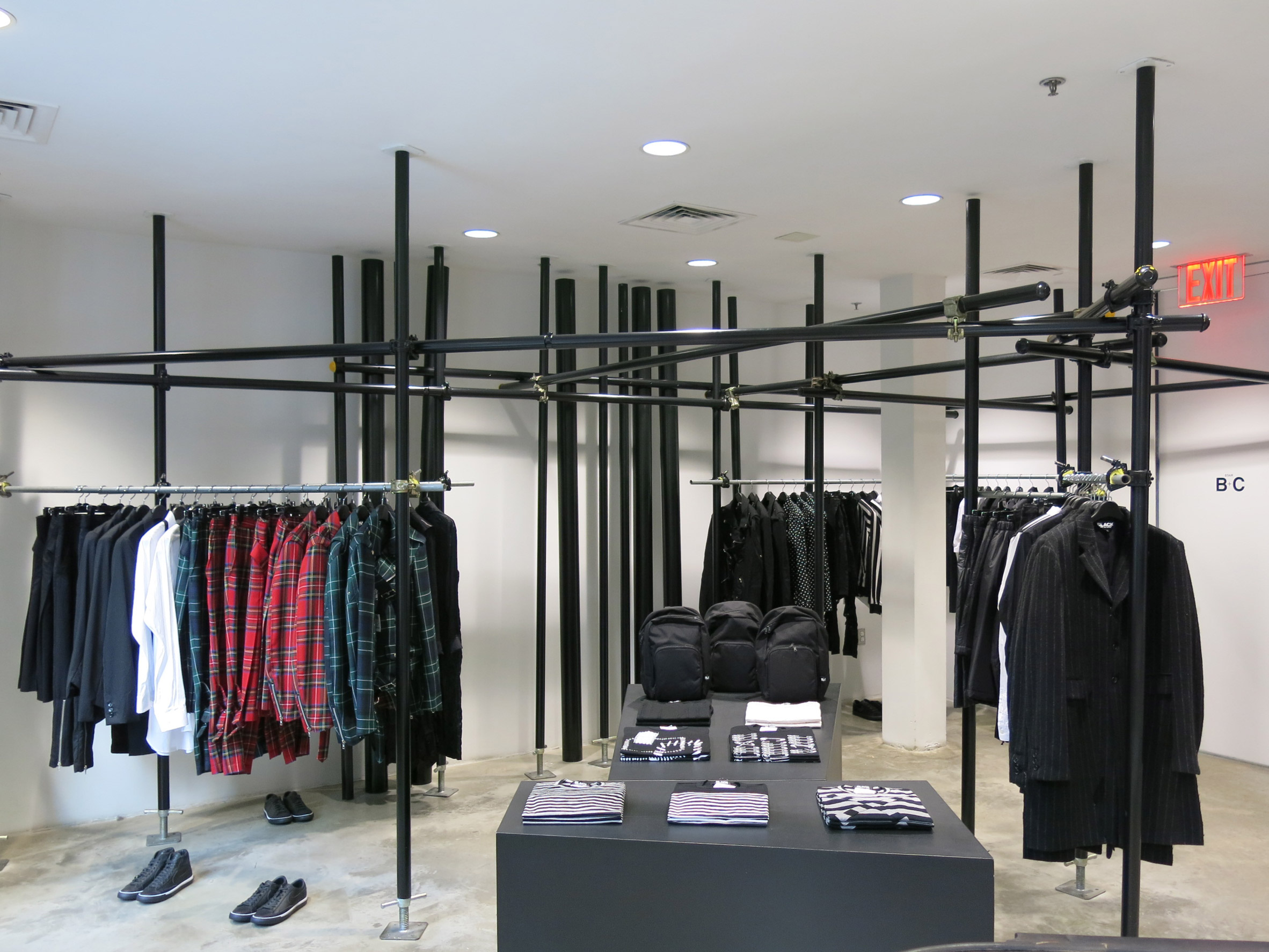 dover-street-market-ny-overhaul-showrooms-interiors-fashion_dezeen_2364_col_2