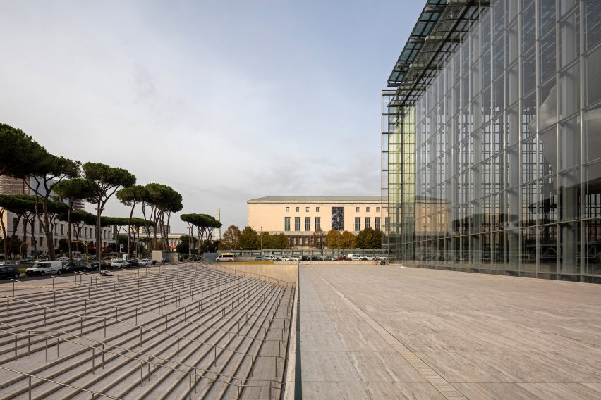 EUR-congress center in Rome by Fuksas