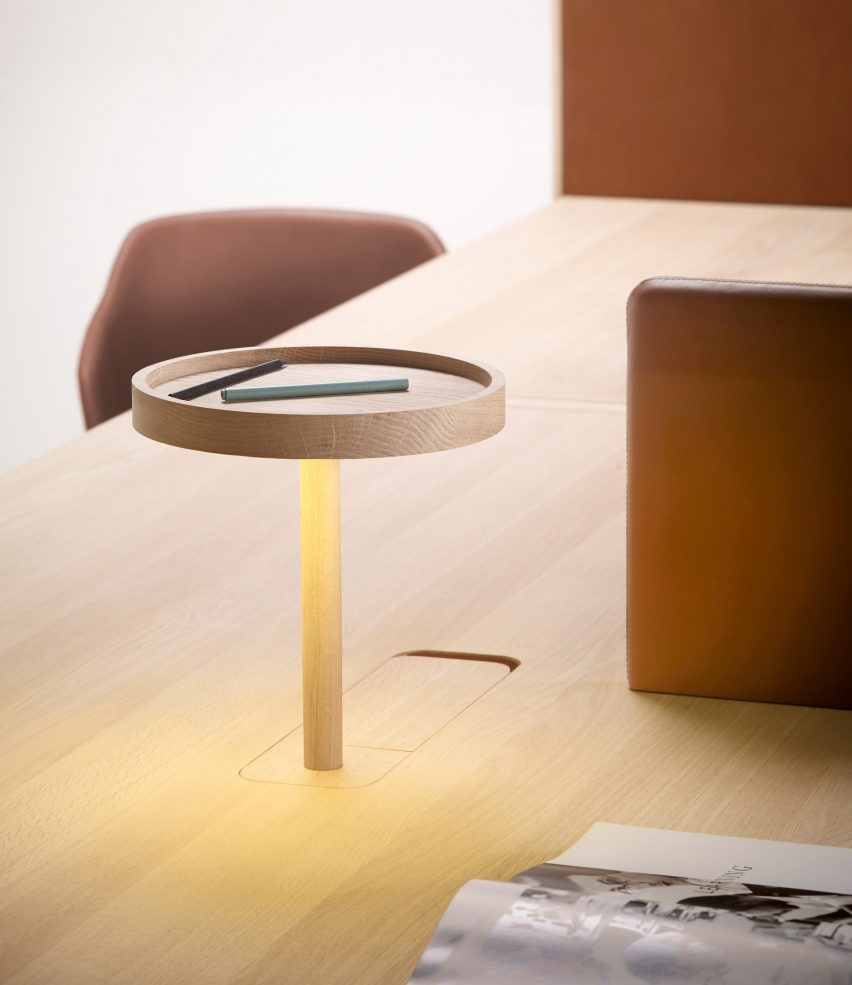 Heldu table by Iratzoki Lizaso