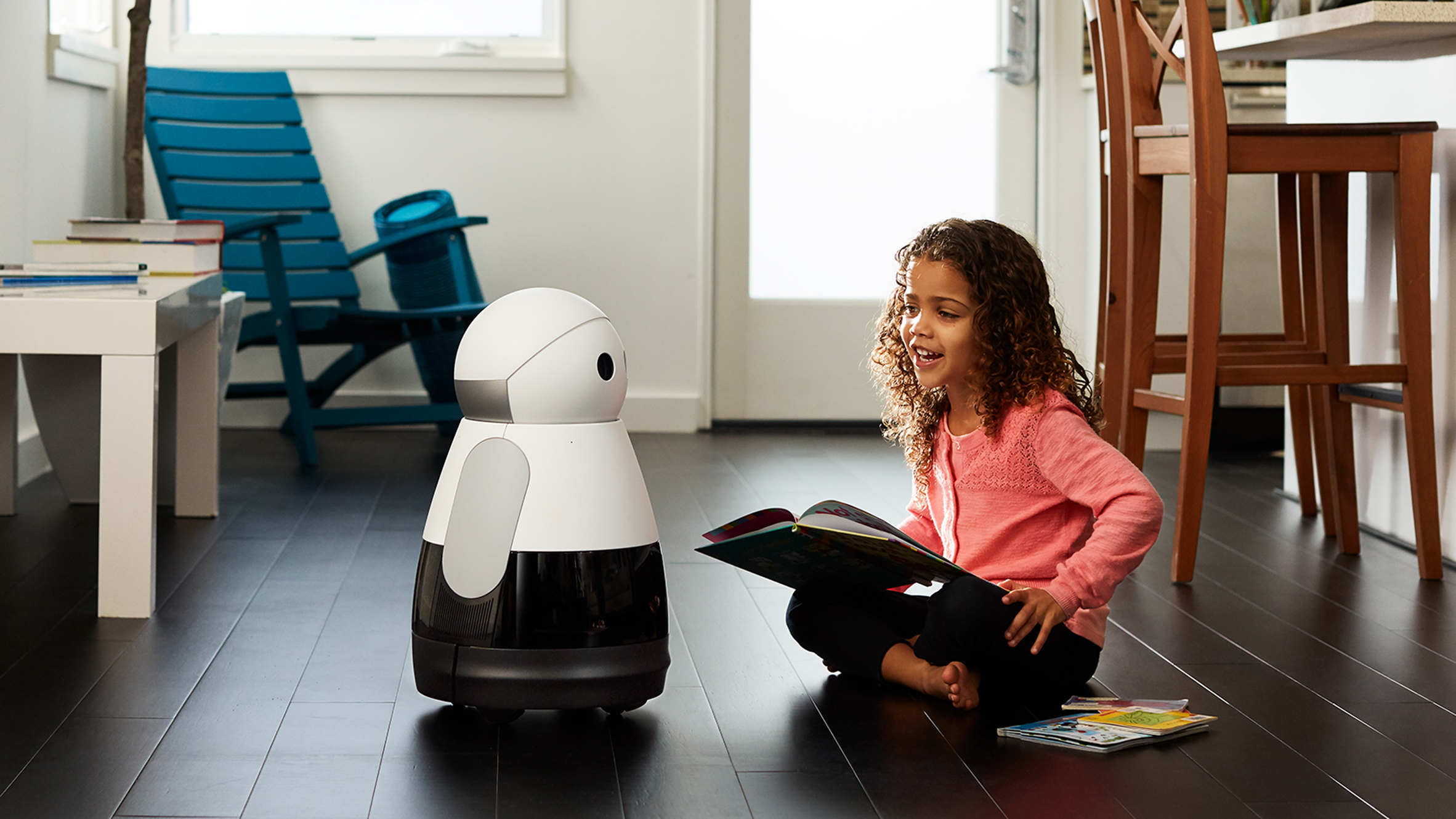 Støt personificering flugt Kuri is an "insanely cute" home robot with its own facial expressions