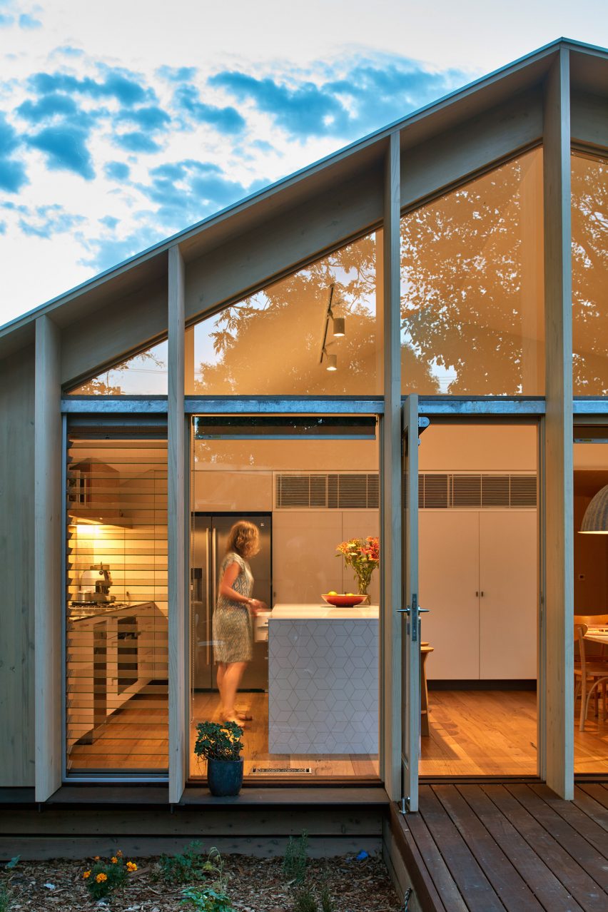 Lean to House by Warc Studio