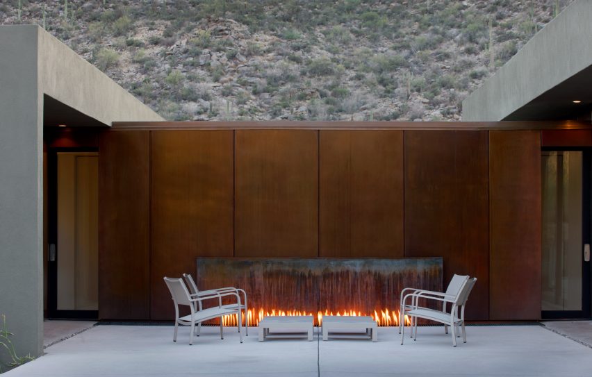Levin Residence in Arizona by Ibarraro Rosano