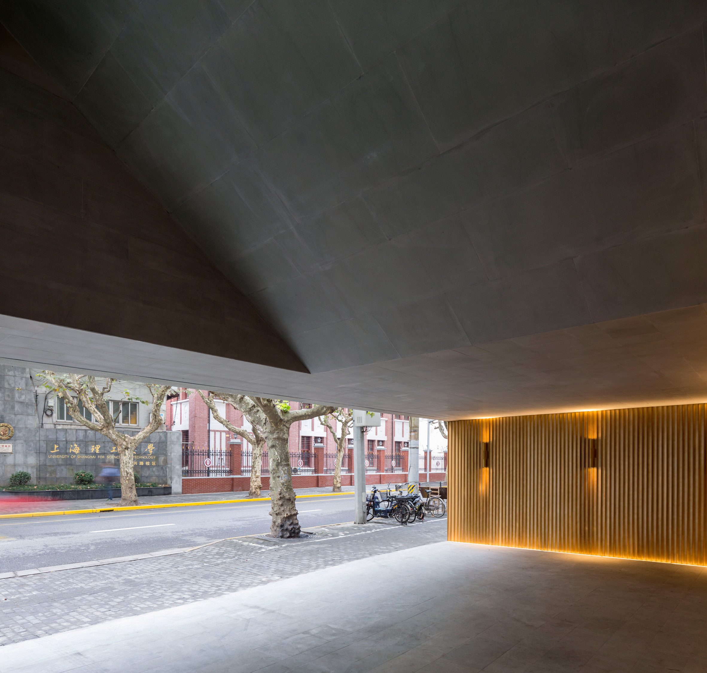 Shanghai Theatre by Neri&Hu