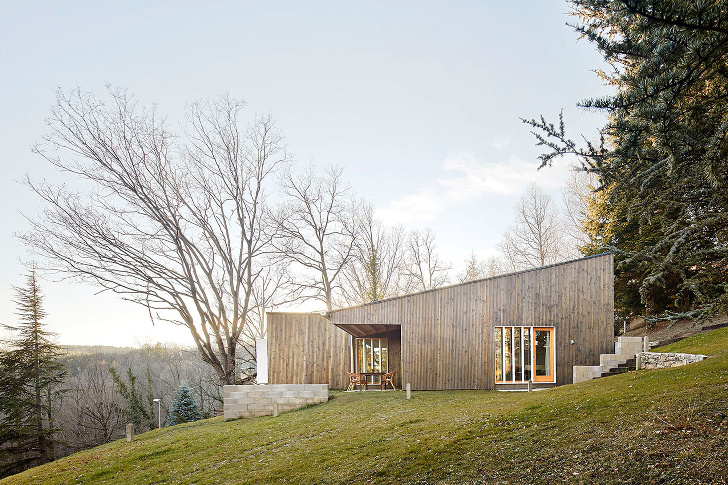 prefab-cottage-pyrenees-marc-mogas-architecture-residential_dezeen_2364_col_1