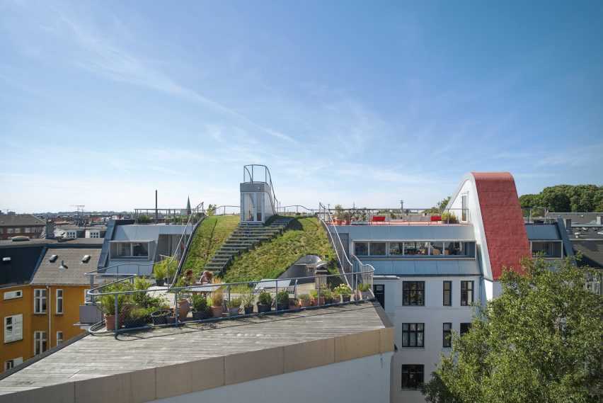 Free comp: Reinventing the Rooftops