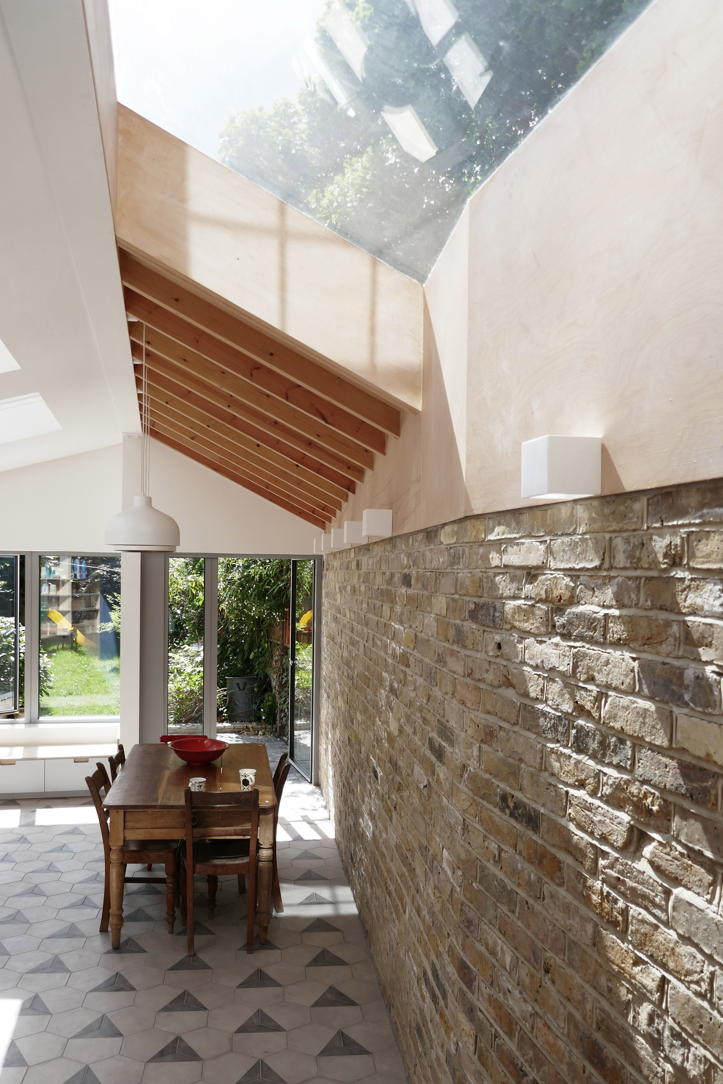 stamford-road-pamphilon-architects-london-extensions-residential-architecure-houses-uk_dezeen_2364_col_2