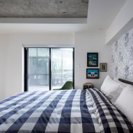 Peart/Weisgerber Residence at Habitat 67 by Moshe Safdie renovated by EMarchitecture Bed 2