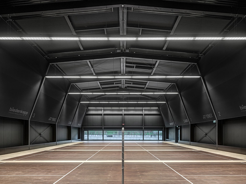Badminton Hall Langnau by Jan Henrik Hansen Architects