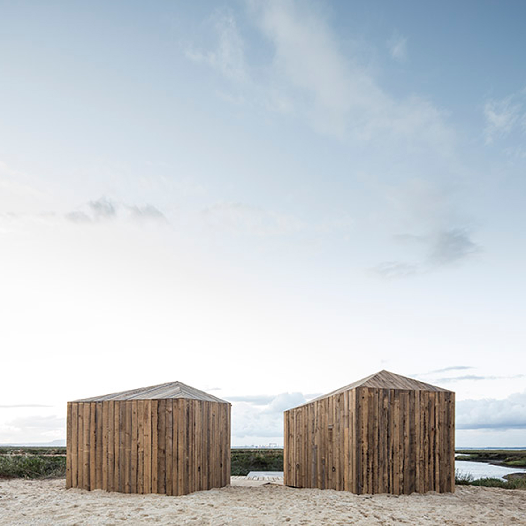 Cabanas no Rio by Aires Mateus