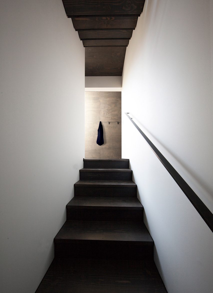 Staircase - Junsei House Suyama Peterson Deguchi