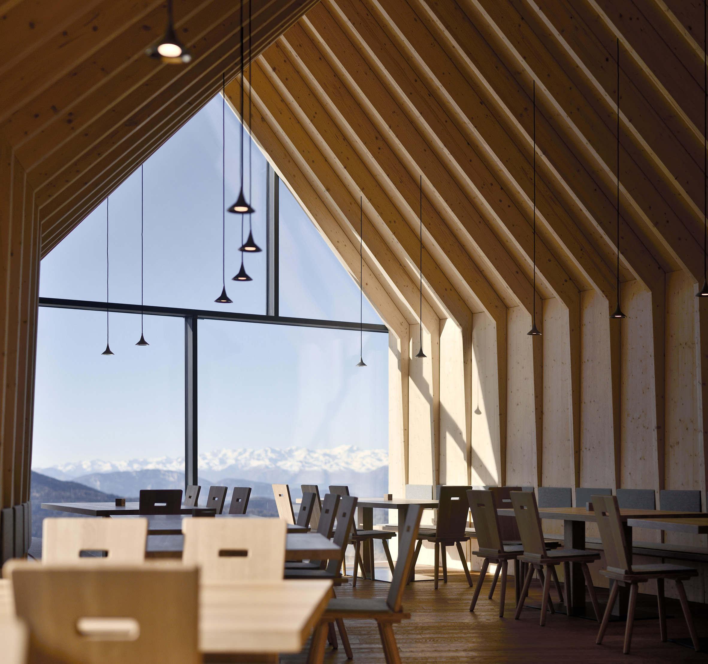 Mountain Hut by Peter Pichler Architecture