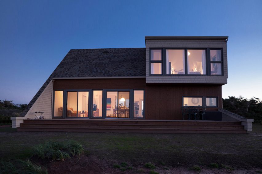 West Dune House by Bourgeois / Lechasseur architects