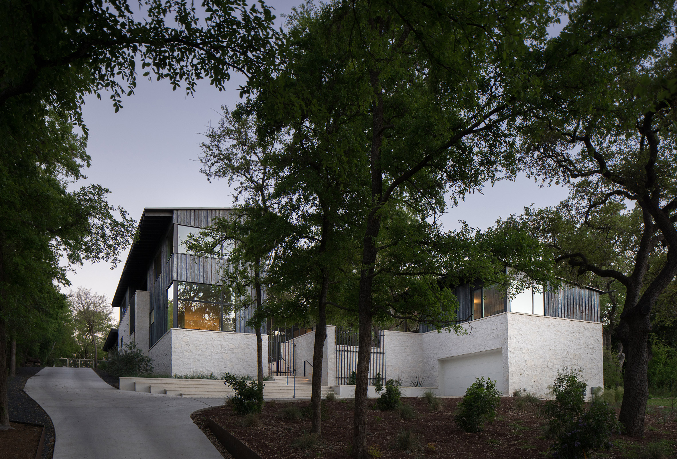 1 Hillside by Tim Cuppett Architects