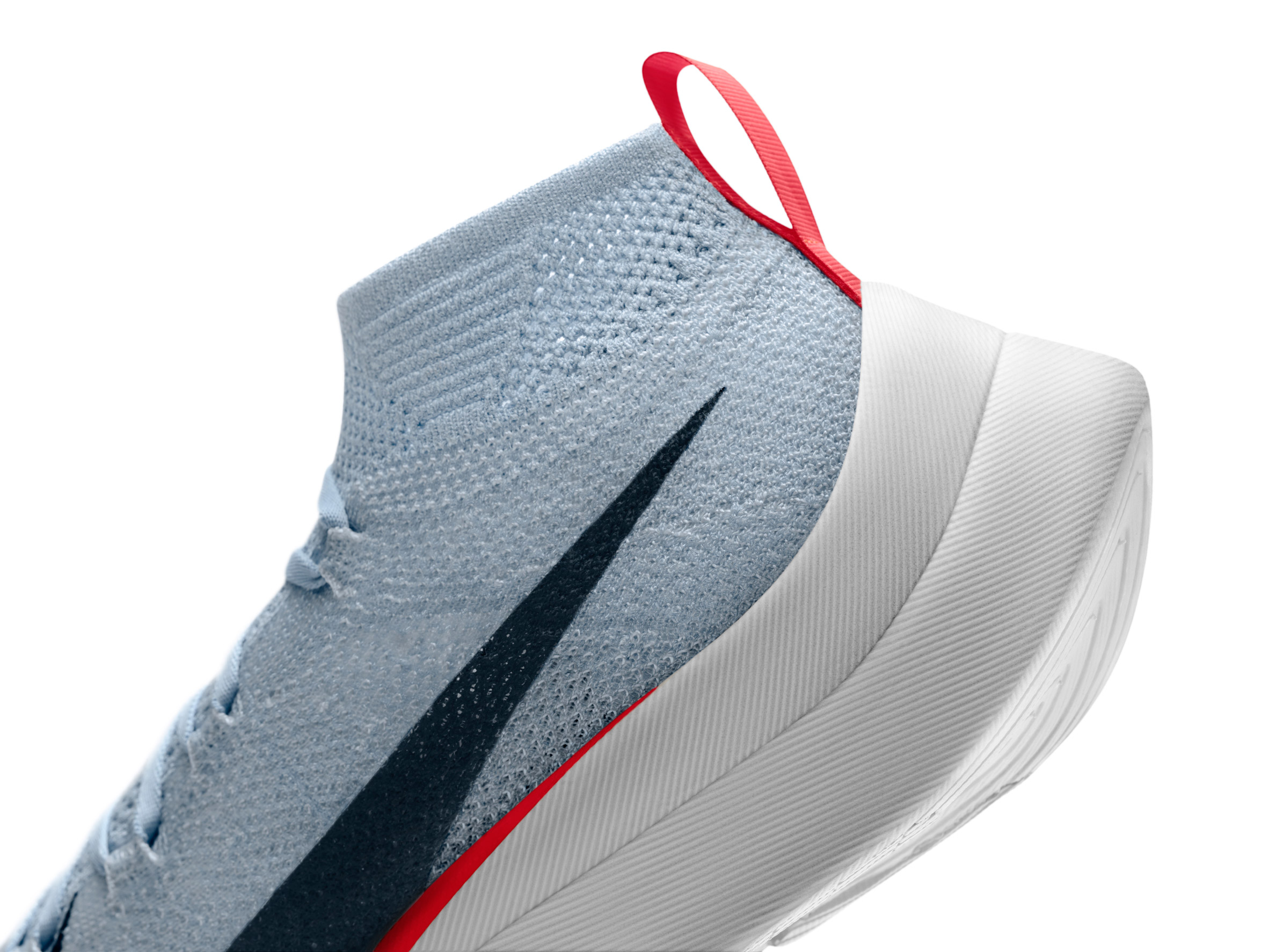 estoy de acuerdo Previamente Comercio Nike designs "fastest shoe ever" to break the two-hour barrier for marathon  running