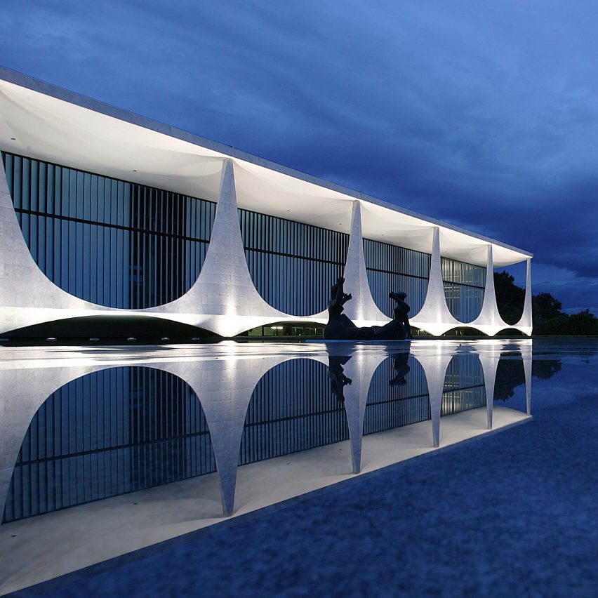 Palacio da Alvorada by Oscar Niemeyer