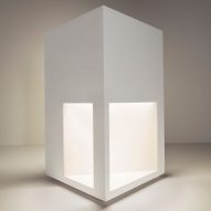 Richard Meier launches minimal lighting collection that resembles his architecture