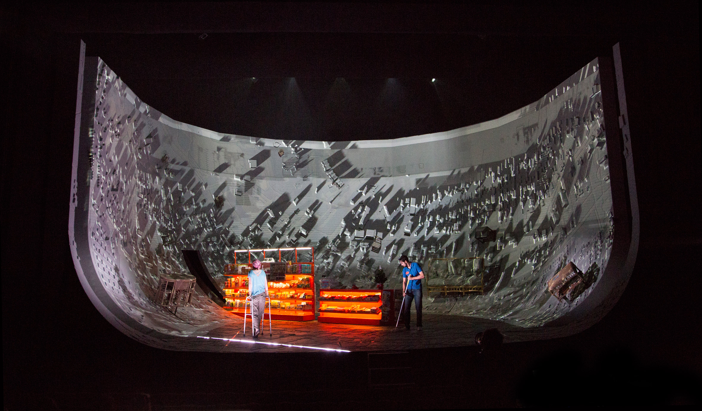 TED Talk: Es Devlin Explores Iconic Stage Designs for Beyoncé