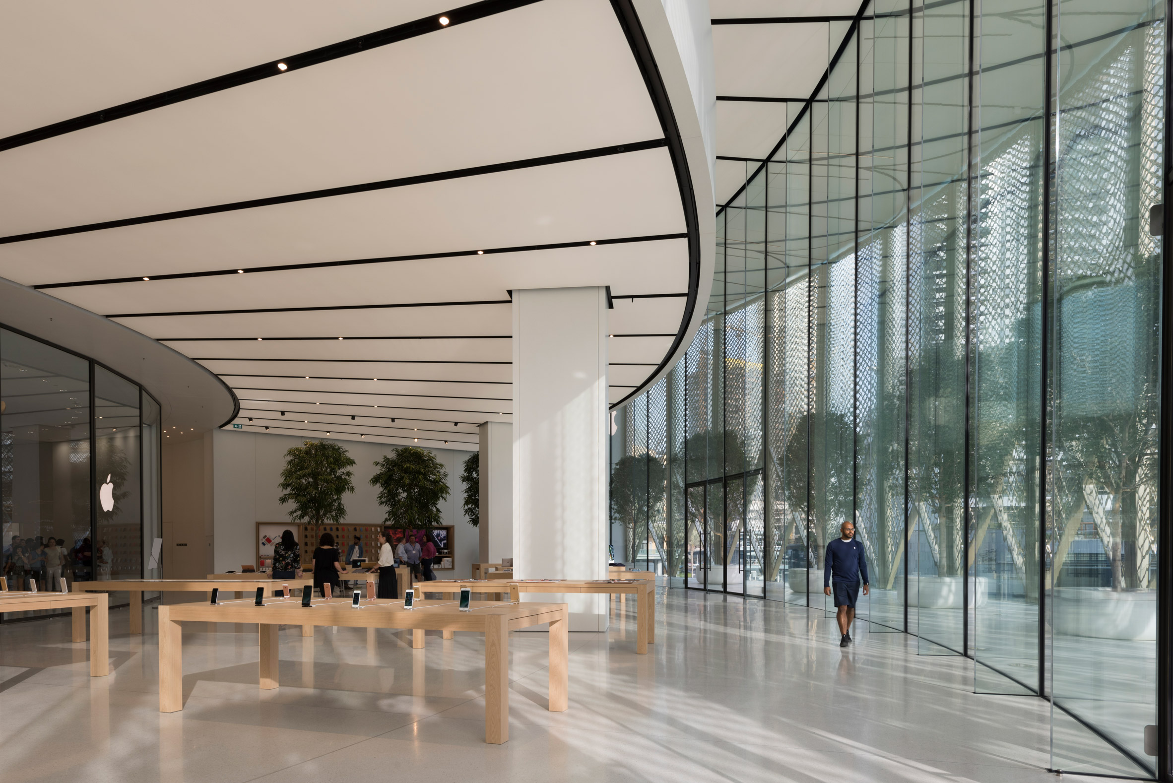 Apple Dubai Mall by Foster + Partners