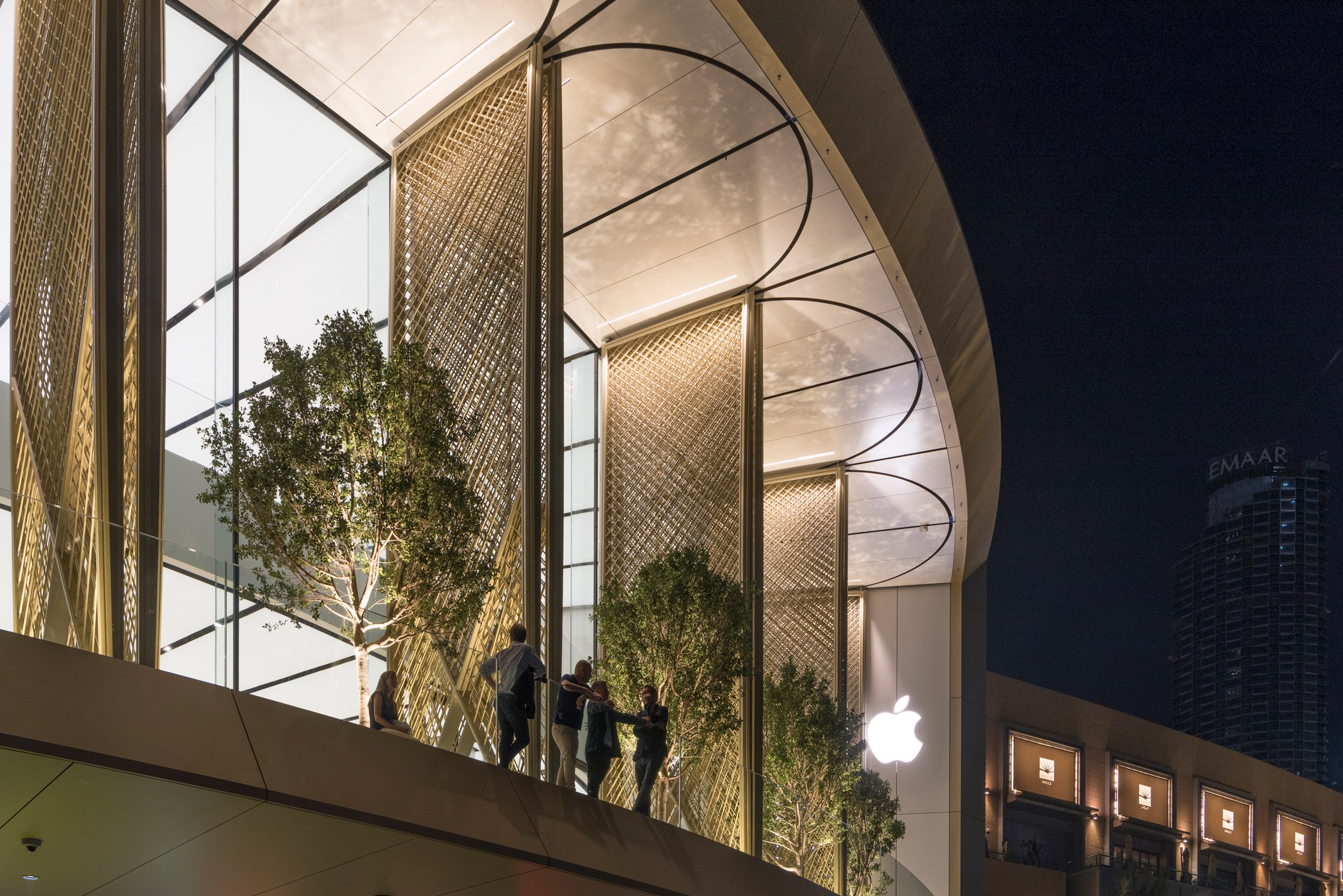 Apple Dubai Mall by Foster + Partners