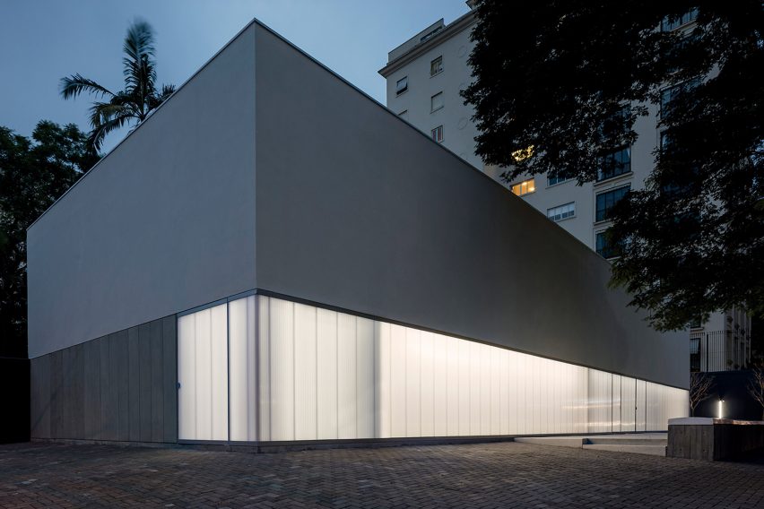 Casa Triangulo by Metro Architects
