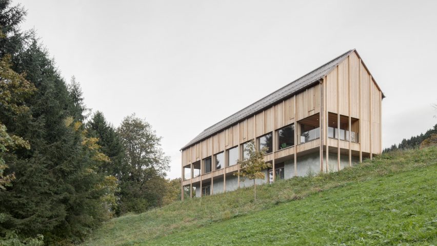 Haus am Stürcherwald by Bernardo Bader