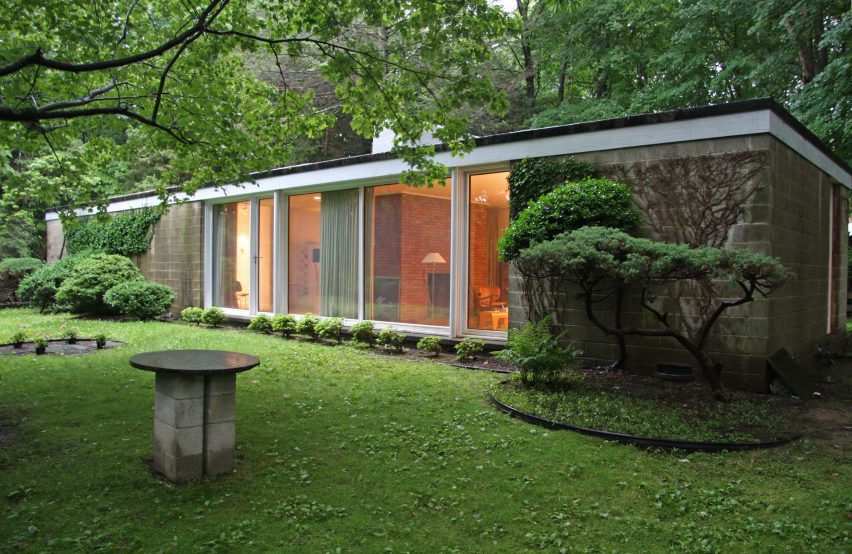 Booth House by Philip Johnson