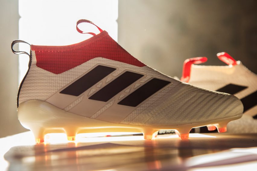 Mejorar Alerta Puede ser calculado Adidas relaunches iconic football boots made famous by David Beckham
