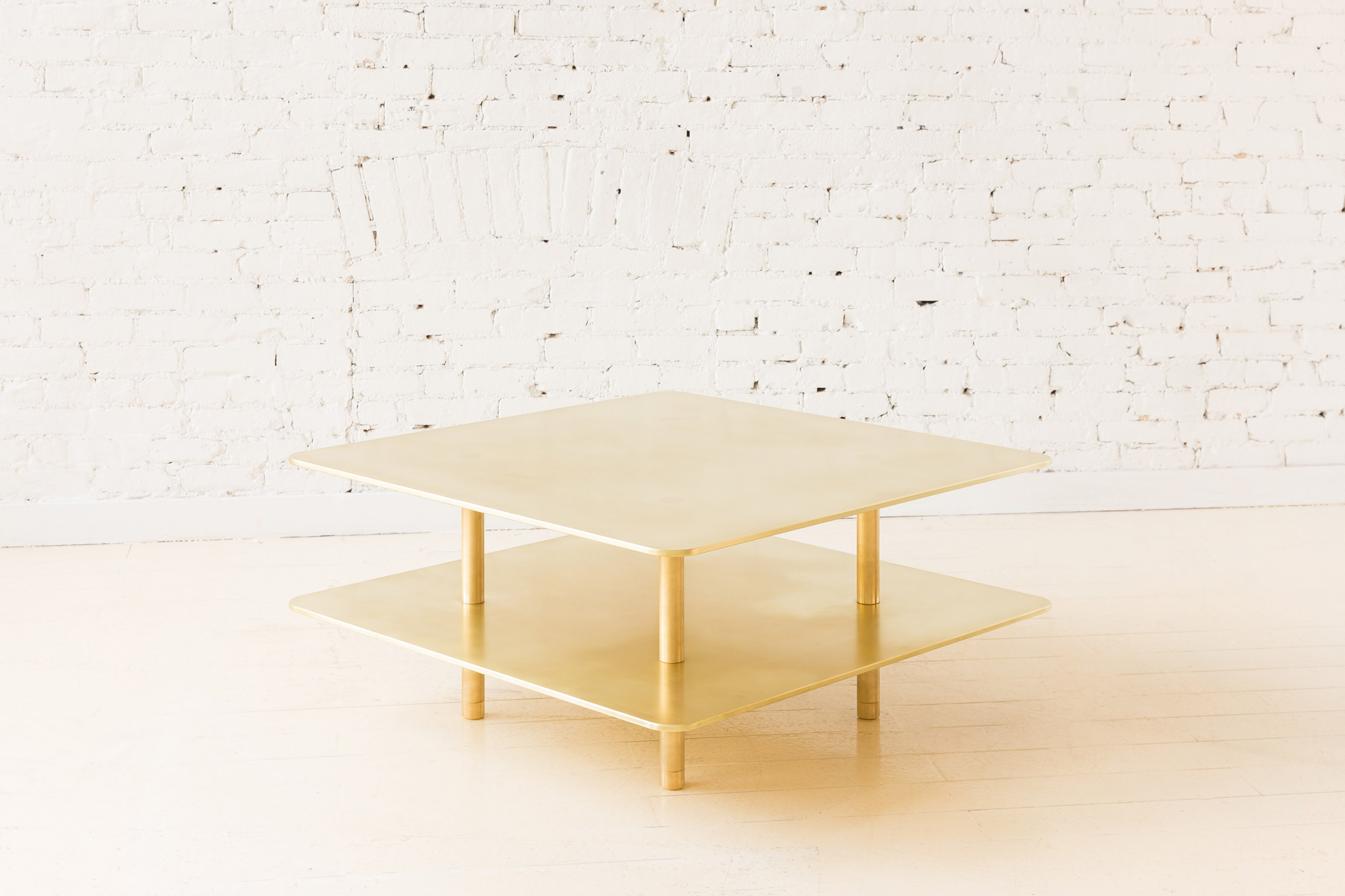 https://static.dezeen.com/uploads/2017/05/fort-standard-minimal-brass-powder-coated-furniture-colony-new-york-design_dezeen_7.jpg