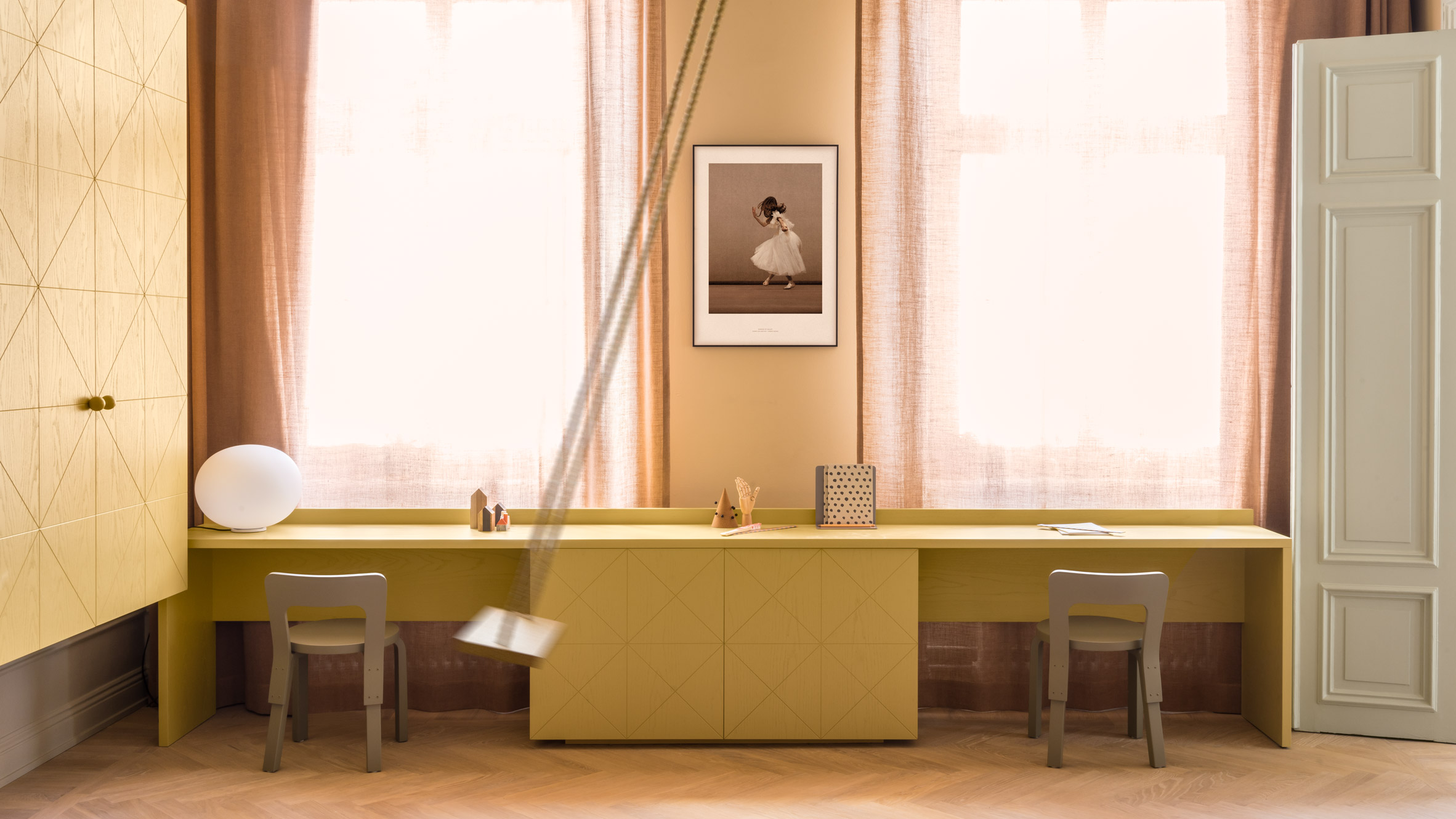 Note Design Studio celebrates pastel tones in revamped apartment